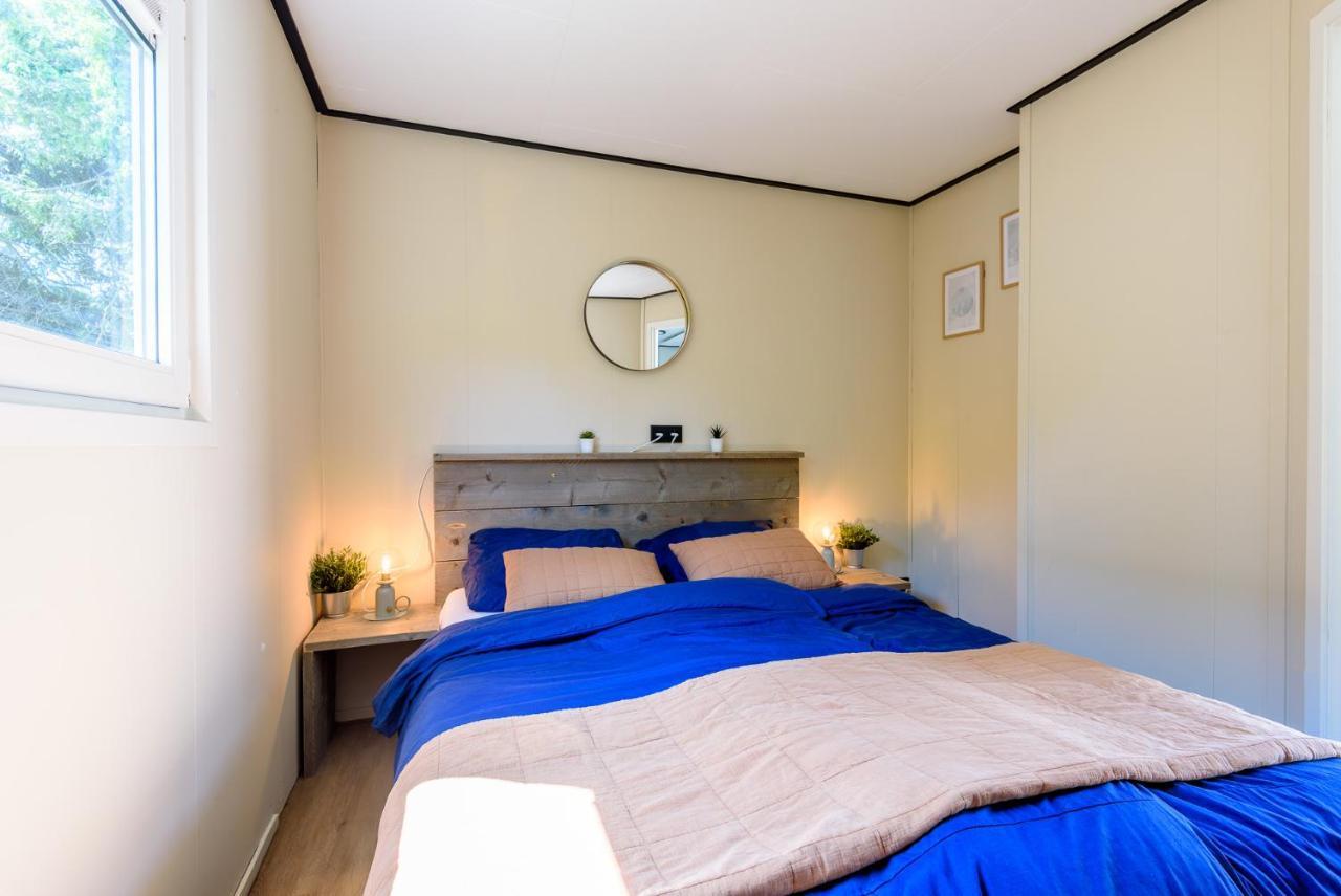 Gezellig Chalet Aan De Veluwse Bosrand プッテン エクステリア 写真